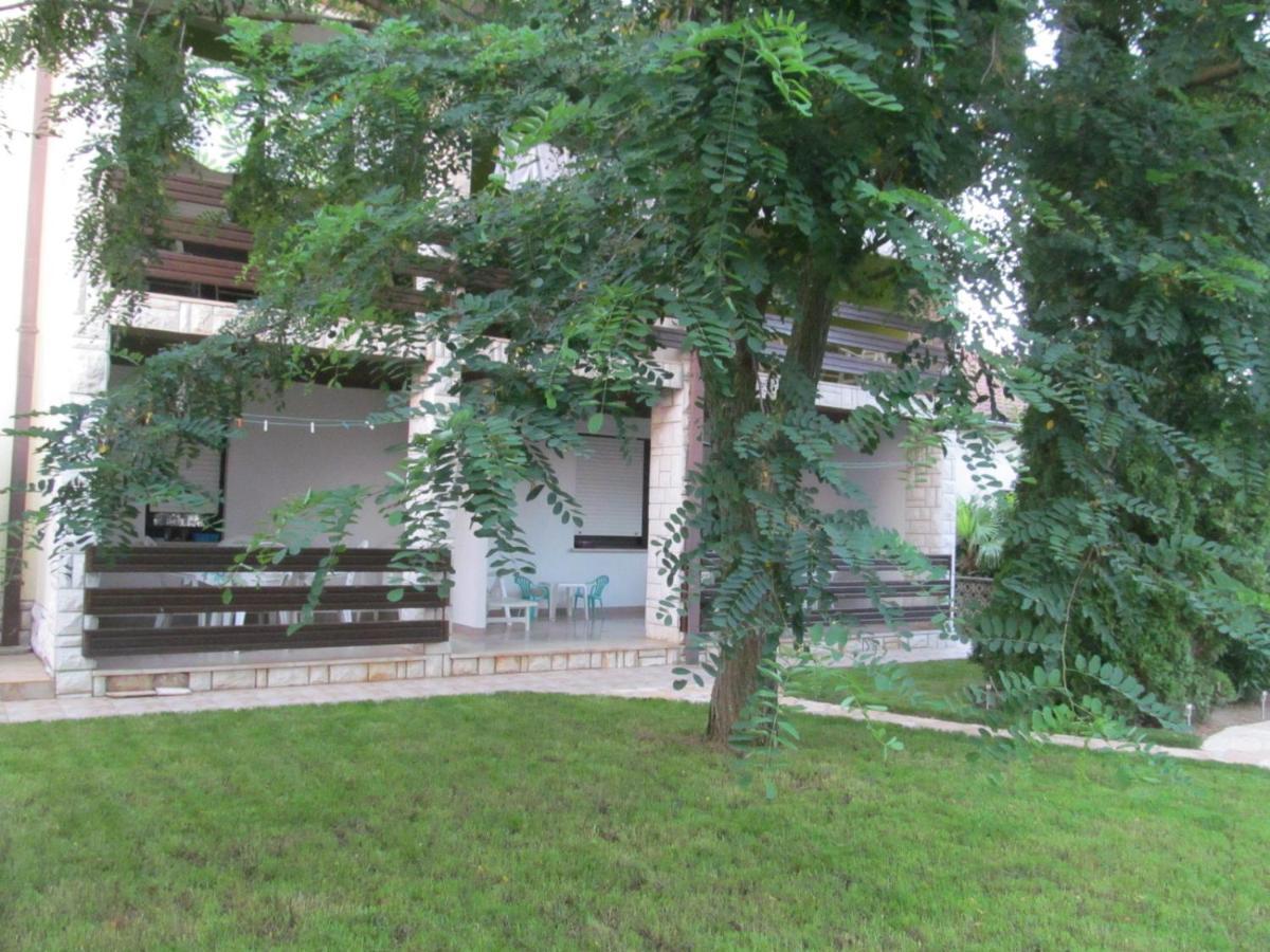 Apartments Zvezdica*** With Garden Zambratija  Exterior photo